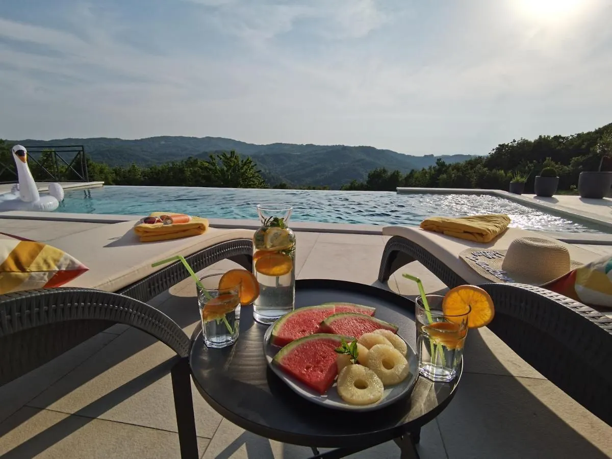 Villa Green Forest With Wellness And Heated Salty Pool Hum 0*,