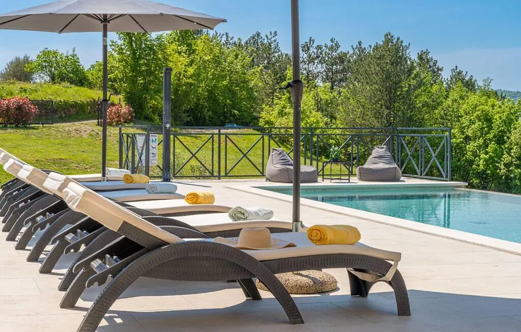 Villa Green Forest With Wellness And Heated Salty Pool Hum 0*,